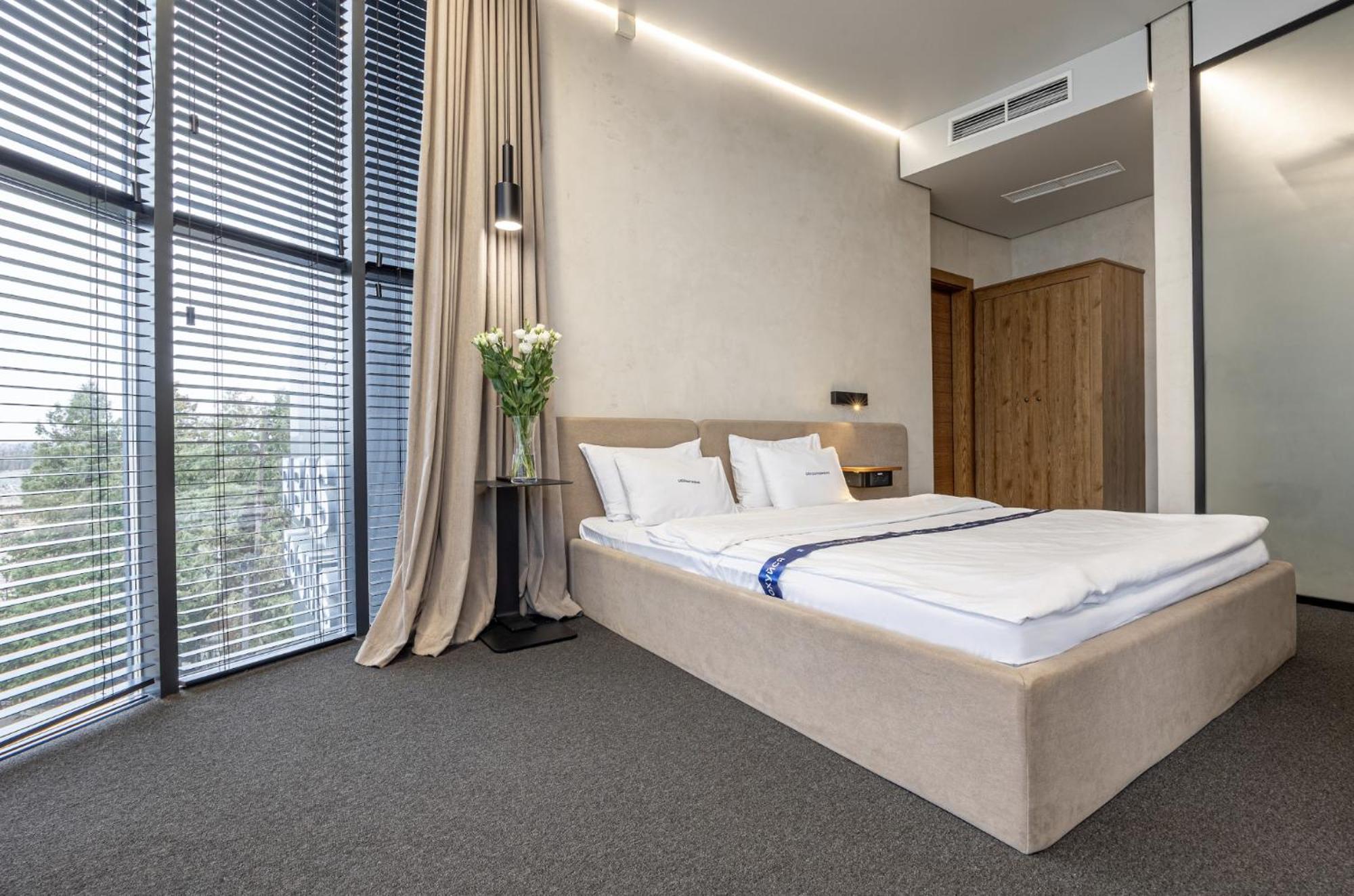 Ribas Rooms Lutsk Ngoại thất bức ảnh