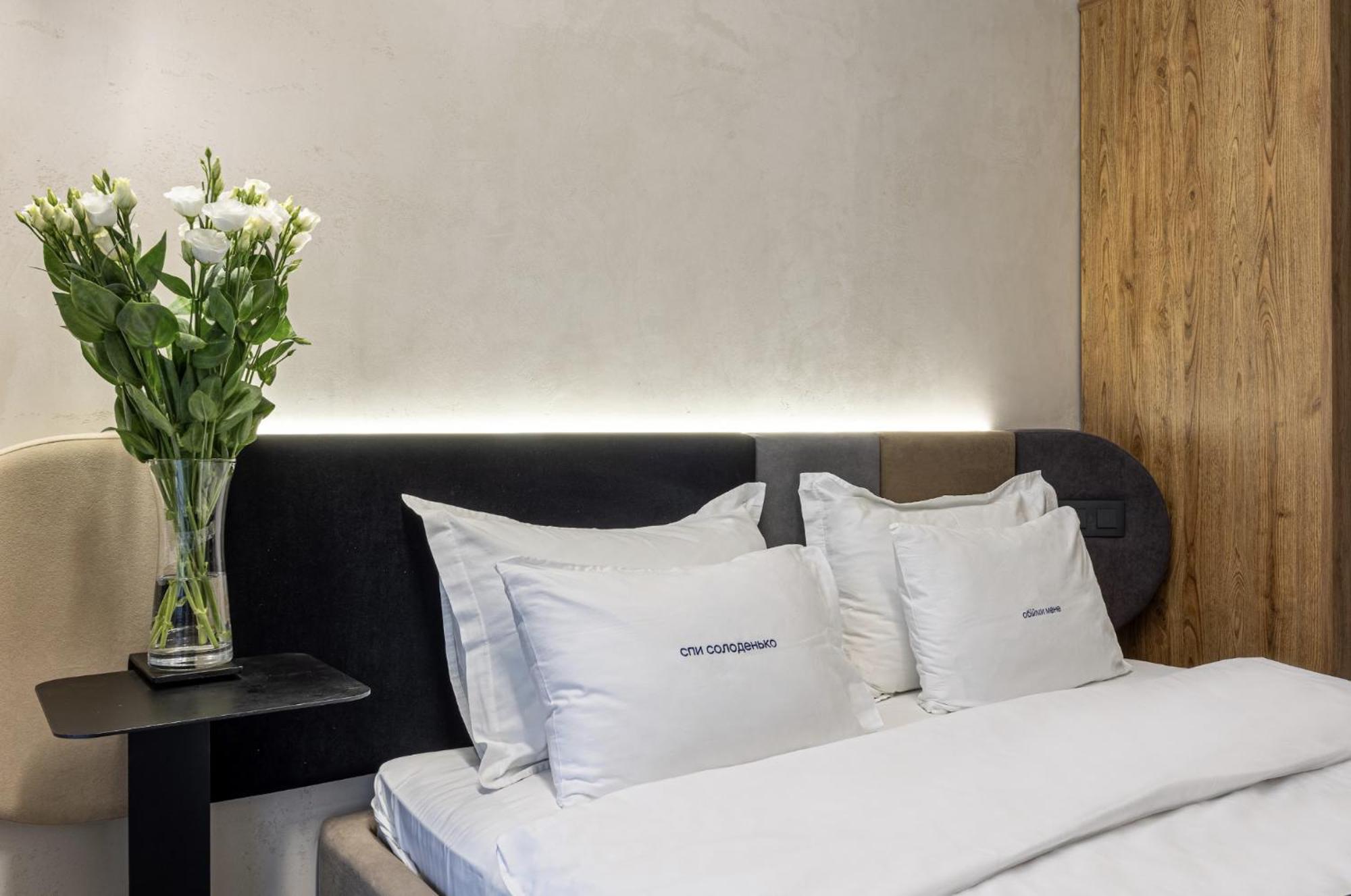 Ribas Rooms Lutsk Ngoại thất bức ảnh